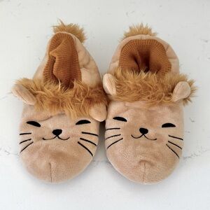 Cat & Jack Toddler Slippers Lion Boys XL 11/12